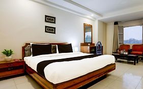 Super Townhouse Padav Square Gwalior Formerly Hotel Shelter